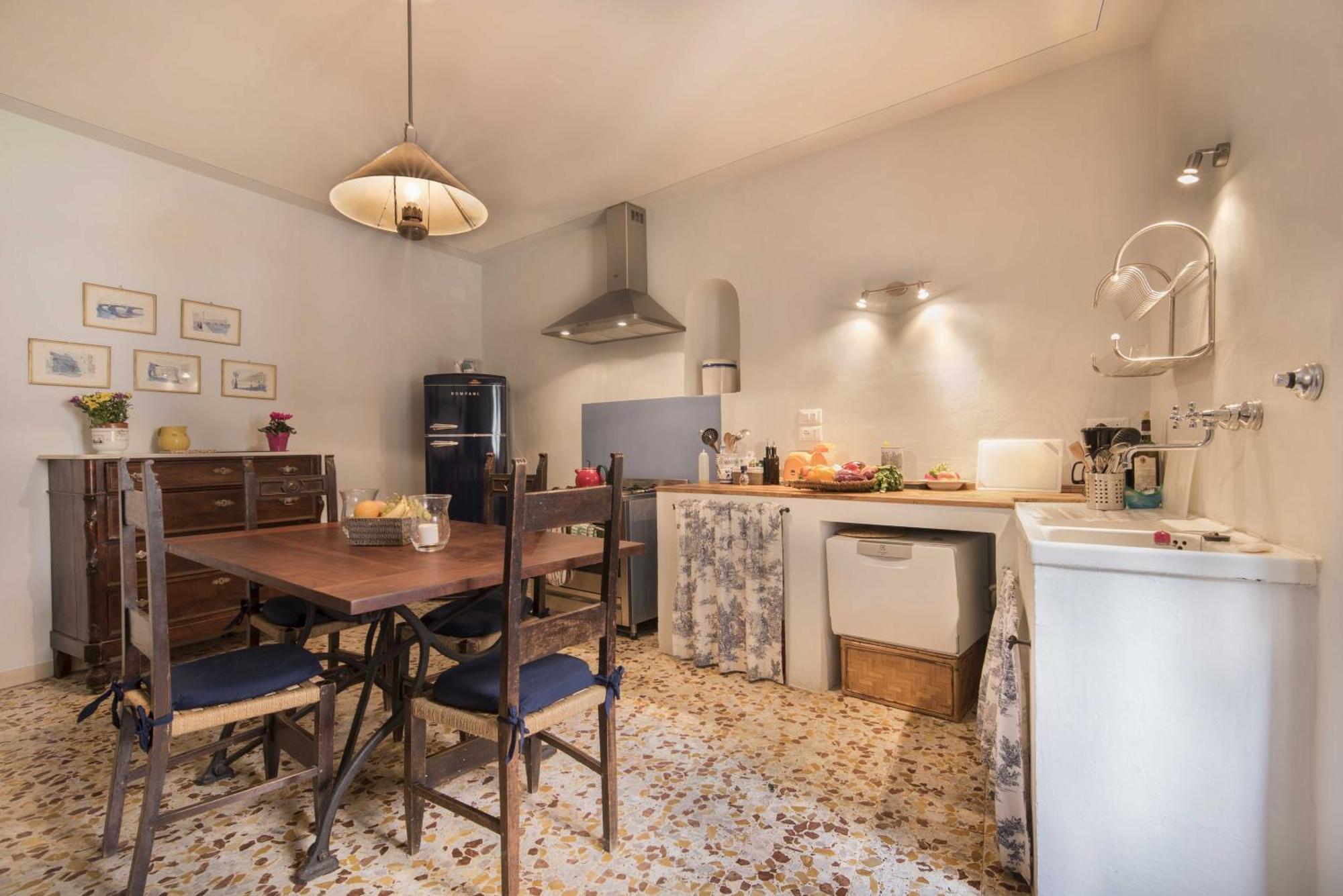 הוילה Borgo Di Camporsevoli מראה חיצוני תמונה